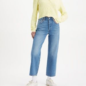 Levi’s Straight Leg Jean